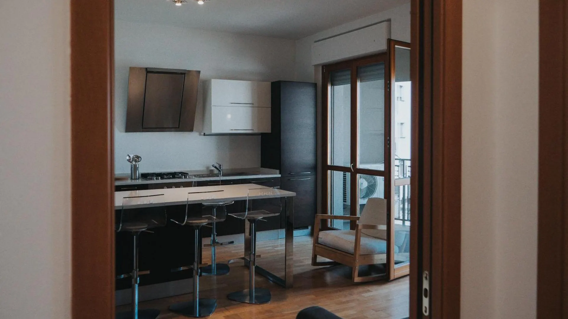 Tolstoi Apartment Milan 0*,  Italy